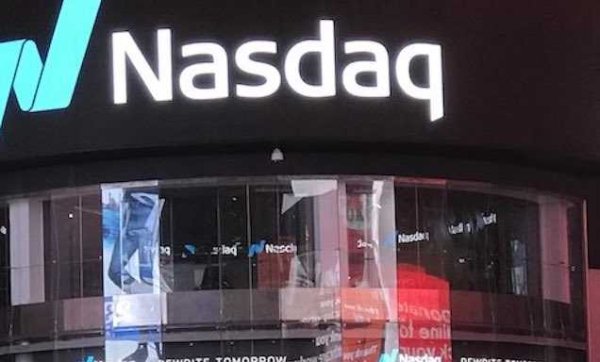 实盘配资开户网 纳指跌入熊市风险闪烁，特斯拉再遭华尔街机构下调目标股价